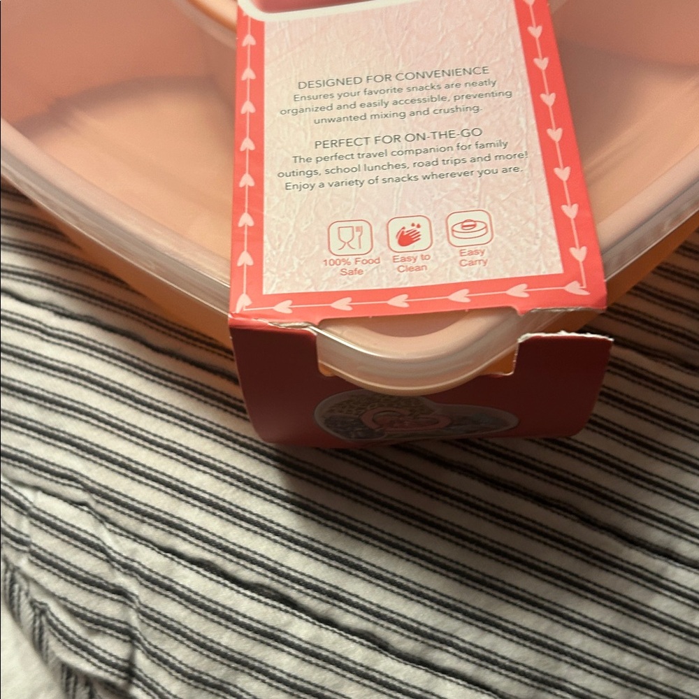 CWC Heart-Shaped Snackle Box - Picture 8 of 13